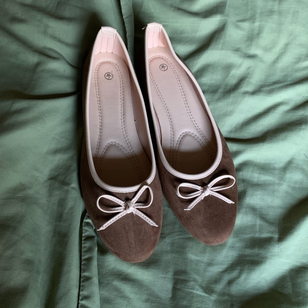 Suede Round Toe Ballet Flats